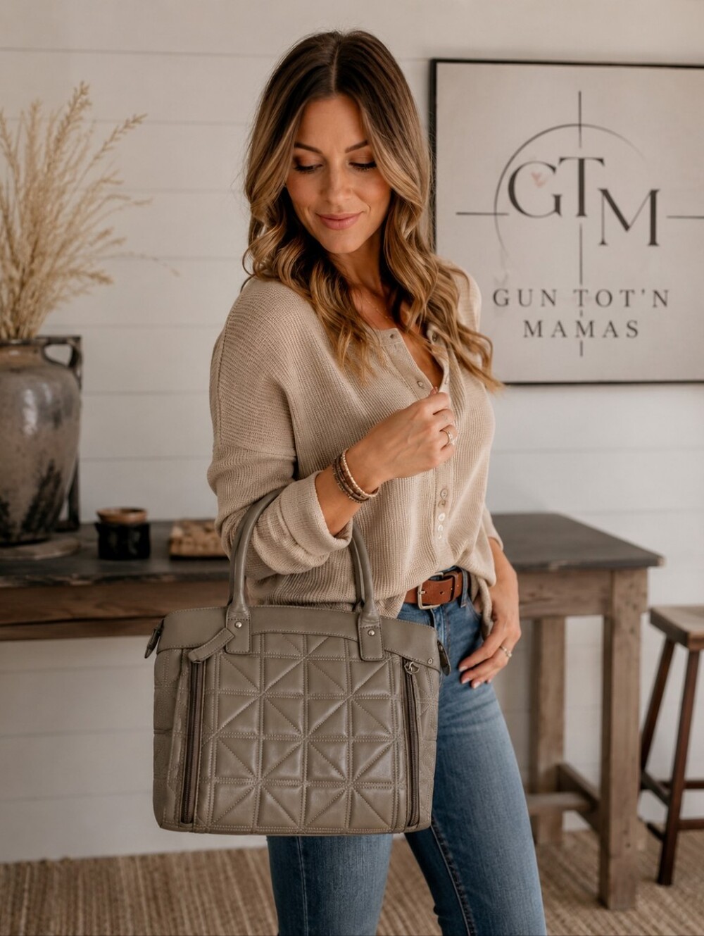 Gun TOTEN Mamas Quilted Leather Purse